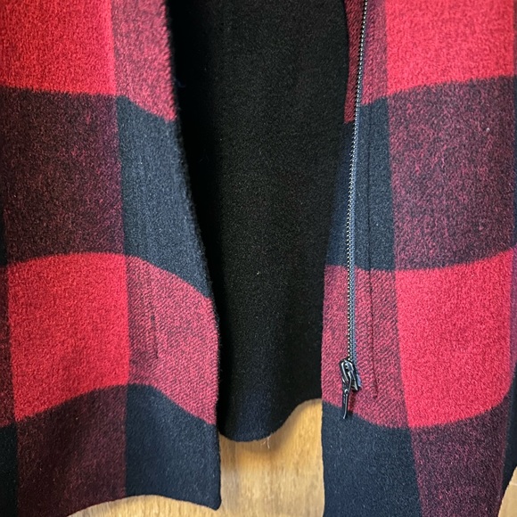Talbots Medium Red Buffalo Plaid Double Face Topper / Jacket - Picture 5 of 6